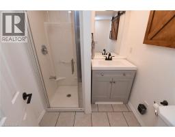111 DRUMMOND Street - 26