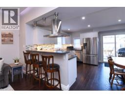 111 DRUMMOND Street - 9