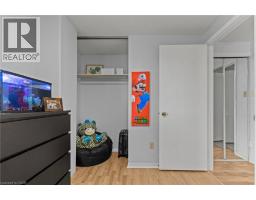 15 OAK Avenue UnitNo. a - 20