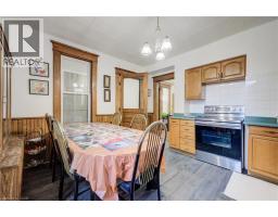 44 WALTER Street - 11