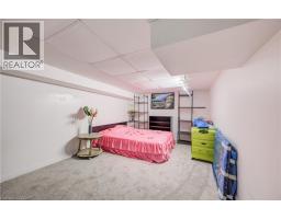 44 WALTER Street - 40