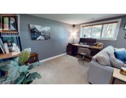 193 BEDFORD Drive - 16