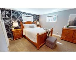 193 BEDFORD Drive - 19