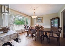 45 APPLEWOOD Crescent - 13