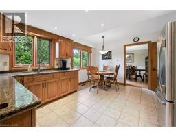 45 APPLEWOOD Crescent - 16