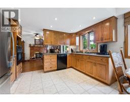 45 APPLEWOOD Crescent - 18