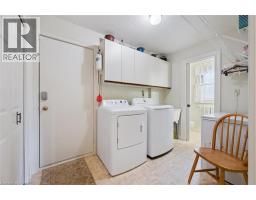45 APPLEWOOD Crescent - 23