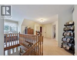45 APPLEWOOD Crescent - 25