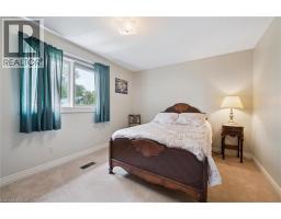 45 APPLEWOOD Crescent - 32