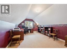 45 APPLEWOOD Crescent - 34