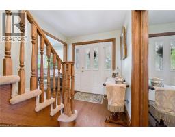 45 APPLEWOOD Crescent - 7