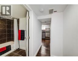 1631 FRANKLIN Boulevard - 31