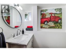 1631 FRANKLIN Boulevard - 33