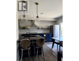 39 ABBOTT Crescent - 3