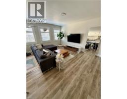 39 ABBOTT Crescent - 8