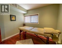 11 BELMONT Avenue W - 12