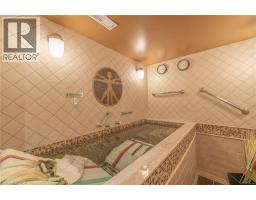 11 BELMONT Avenue W - 25