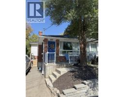 222 FAIRWAY Road N - 1