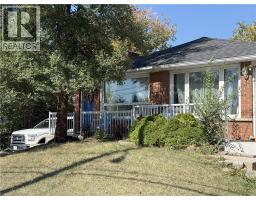 222 FAIRWAY Road N - 2