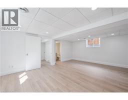 332 CARRIAGE HOUSE Court - 26