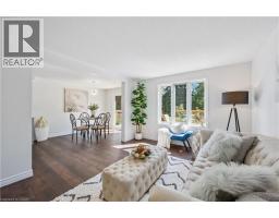 332 CARRIAGE HOUSE Court - 7