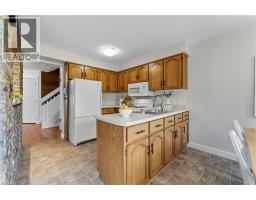 5 SNYDER Avenue N - 7