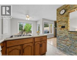 5 SNYDER Avenue N - 9