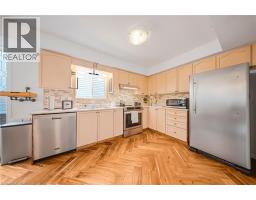 11 RENNER Drive - 24