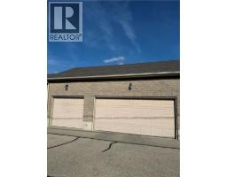 667 SOUTHWOOD Way UnitNo. 2 - 5