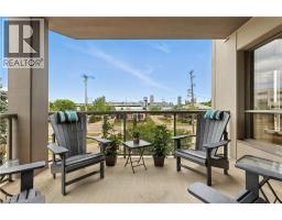539 BELMONT Avenue W UnitNo. 208 - 16