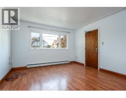 296 AHRENS Street W - 13