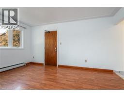 296 AHRENS Street W - 14