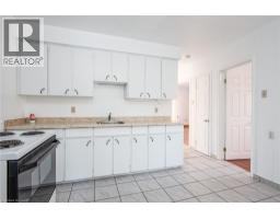 296 AHRENS Street W - 24