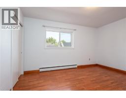 296 AHRENS Street W - 25