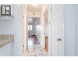 296 AHRENS Street W - 27