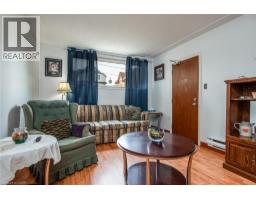 296 AHRENS Street W - 32