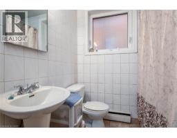 296 AHRENS Street W - 34