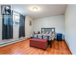 296 AHRENS Street W - 35