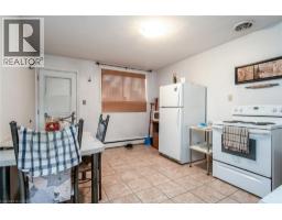 296 AHRENS Street W - 37