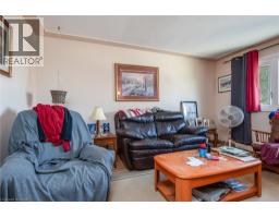 296 AHRENS Street W - 43