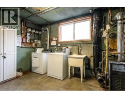 296 AHRENS Street W - 46