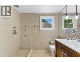 124 CARMINE Crescent - 20