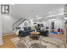 124 CARMINE Crescent - 25