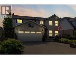 124 CARMINE Crescent - 3