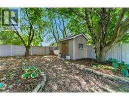 124 CARMINE Crescent - 40