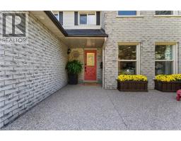 124 CARMINE Crescent - 5