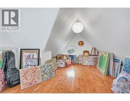 122 DUFFERIN Avenue - 35