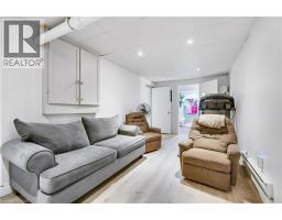 122 DUFFERIN Avenue - 39