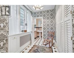 122 DUFFERIN Avenue - 8