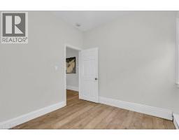 31 BRUCE Street - 16